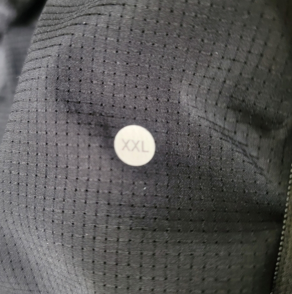 Lululemon "Engineered Warmth" Sweatshirt - Picture 3 of 4